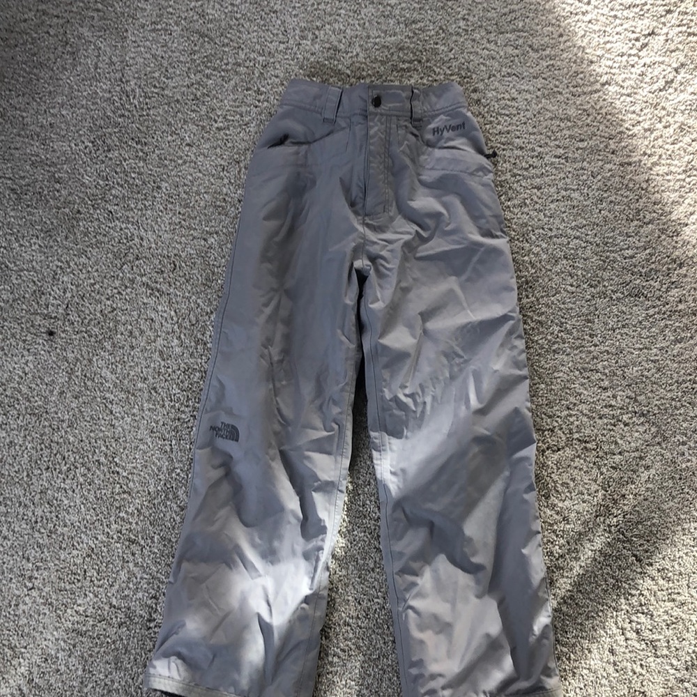 The North face, hyper vent, snow pants, youth size medium